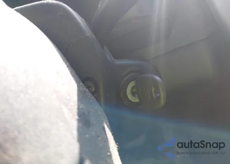 2006 Scion Tc из США, поврежденный, VIN JTKDE177060115341